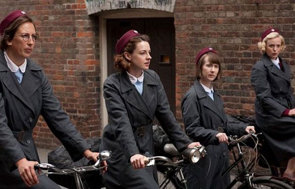 http://release-date.info/tv-series/call-the-midwife-season-5-release-date-83877745/